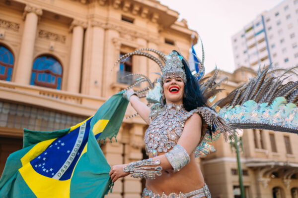 Here’s What To Expect Visiting Carnival In Rio De Janeiro